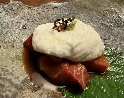吟味された素材のマグロ山かけ 吟味された素材のマグロ山かけ マグロ山かけ,マグロ,山かけの写真素材