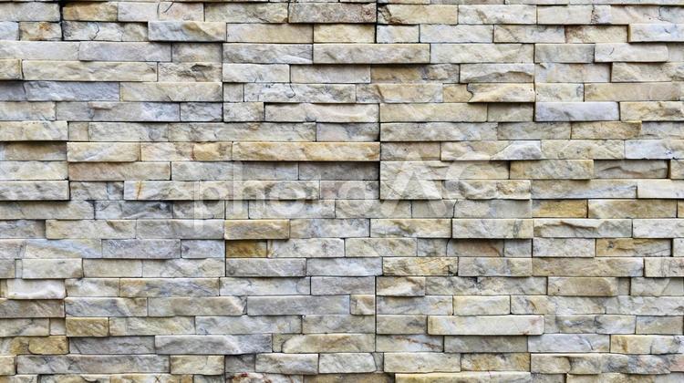 石の壁　ブロック状　でこぼこ 石,石壁,壁の写真素材