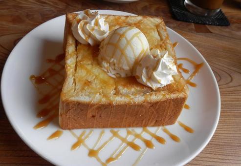 キャラメルトースト キャラメルトースト,トースト,パンの写真素材