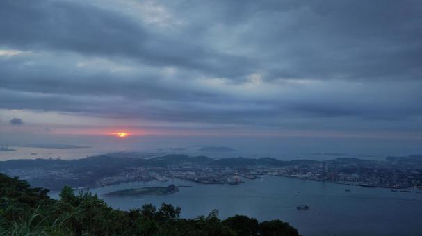 風師山の夕陽 風師山の夕陽 風師山,関門海峡,門司港の写真素材
