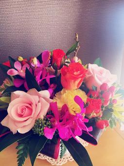 フラワーアレンジ 花,ピンク,花束の写真素材