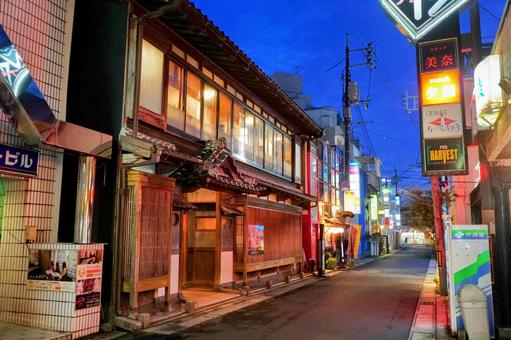 松江の繁華街・伊勢宮町にある国登録文化財 松江の繁華街・伊勢宮町にある国登録文化財の写真