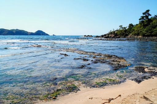 島根・松江美保関の惣津海岸 島根・松江美保関の惣津海岸の写真