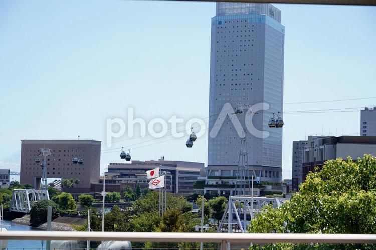 横浜の街と都市型ロープウェイ 横浜,みなとみらい,ロープウェイの写真素材