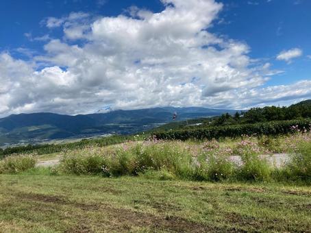 雲と山と空 雲と山と空の写真