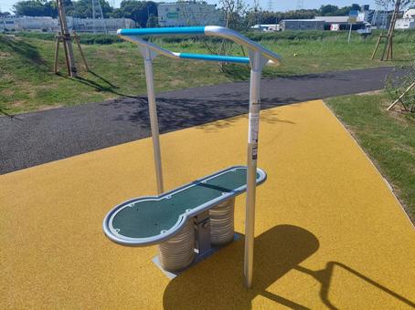 公園の健康遊具 公園の健康遊具 健康遊具,健康,公園の写真素材