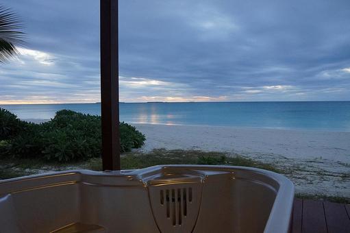 ニューカレドニア423 ウヴェア島 夕景 ニューカレドニア423 ウヴェア島 夕景 ニューカレドニア,ウヴェア島,パラディッドウヴェアの写真素材