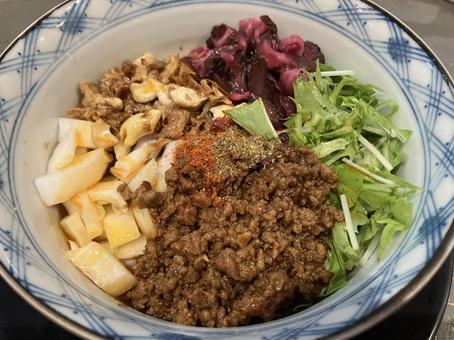 汁無し坦々麺 汁無し坦々麺 汁無し,坦々麺,ラーメンの写真素材