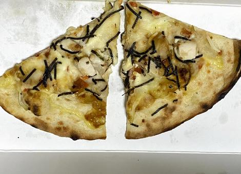 ピザ 2片 イタリアン イタリア料理 ピザ 2片 イタリアン イタリア料理の写真