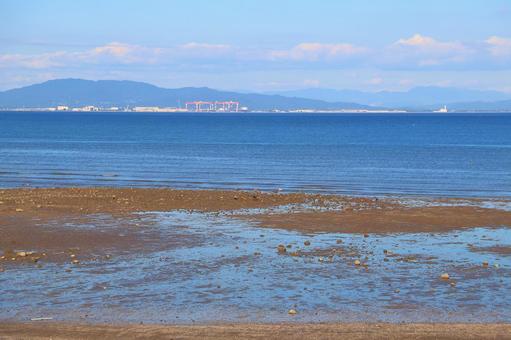 大三東駅からの眺め　海辺　海　青空　山地　 海,空,青空の写真素材