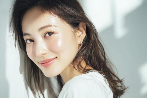 美容関連女性イメージ-2 美容関連女性イメージ-2の写真