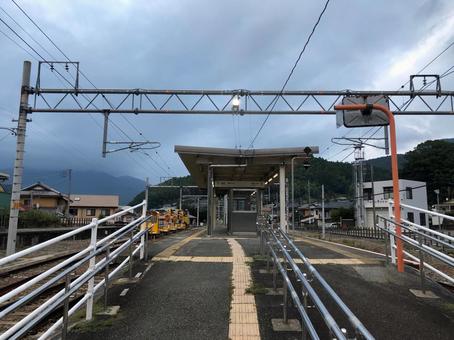内船駅ホーム 内船駅ホームの写真