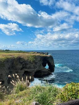万座毛 万座毛,沖縄の空,空の写真素材