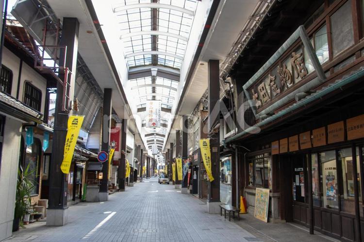 長浜大手門通り商店街 長浜大手門通り商店街,商店街,町並みの写真素材