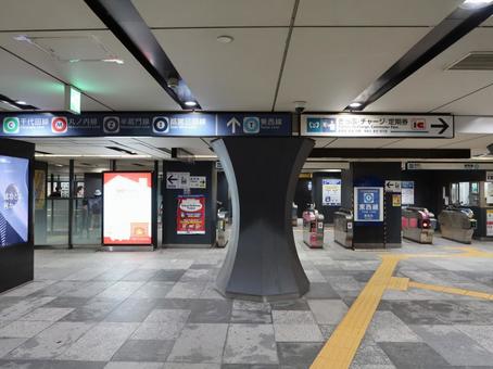 東京メトロ東西線 大手町駅 東京メトロ東西線 大手町駅 東京メトロ,東西線,大手町駅の写真素材