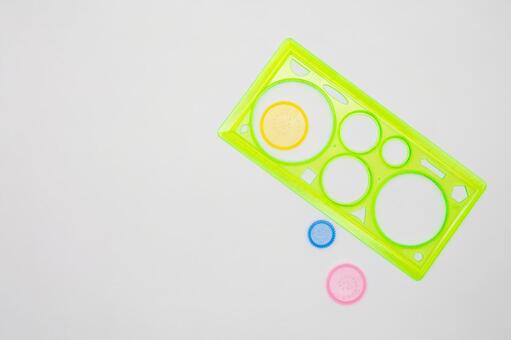 白い背景のスピログラフ スピログラフ,デザイン定規,幾何学模様の写真素材