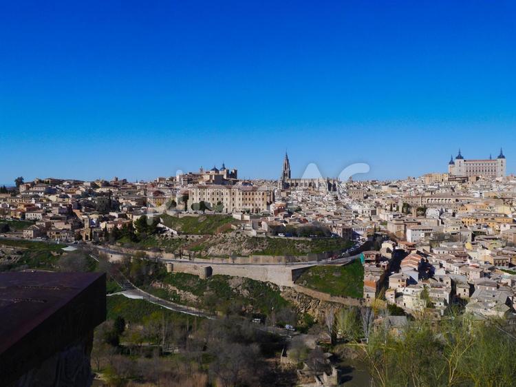スペインのトレドの街並み スペイン,海外,海外旅行の写真素材