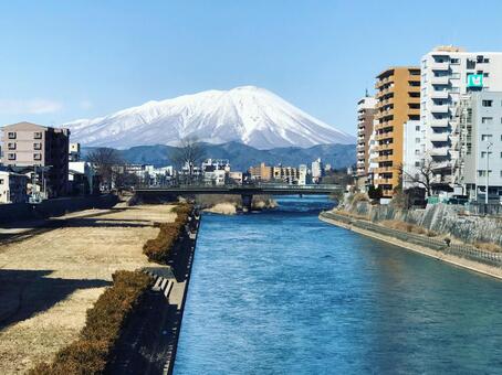 岩手山 北上川,岩手山,盛岡の写真素材