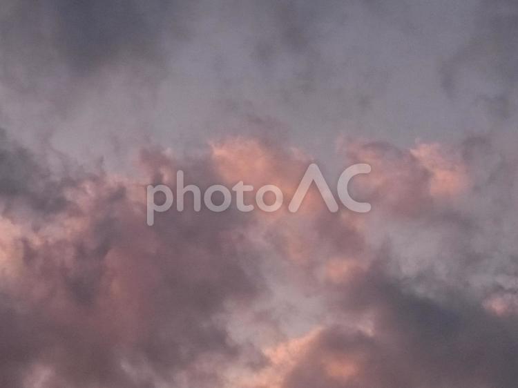 夕暮れの空 夕暮れ,空,雲の写真素材
