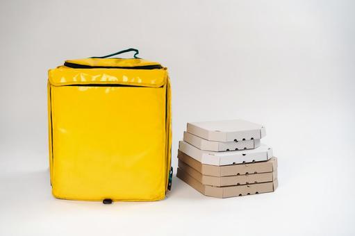 配達バッグとピザ箱 配達,フードデリバリー,デリバリーの写真素材