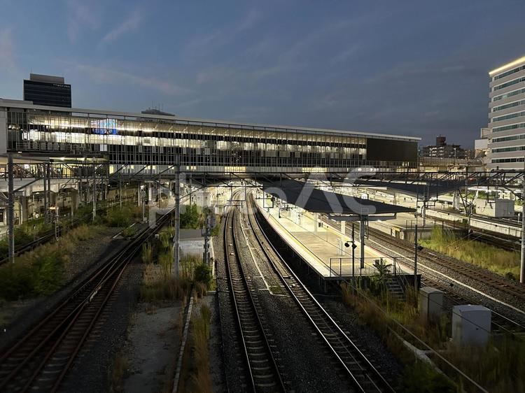 新大阪駅、秋の夕暮れ3 秋,夕暮れ,新大阪駅の写真素材
