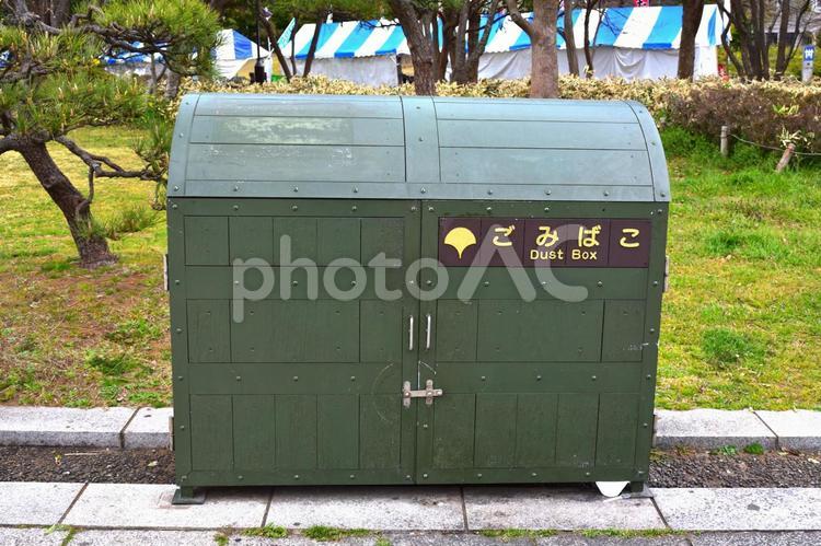 ゴミの分別　ゴミ箱 ゴミの分別,ゴミの分別注意,ごみの分別の写真素材