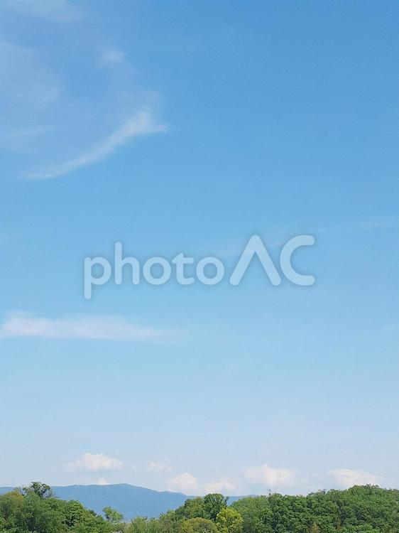 山と森と空と 空,木々,自然の写真素材