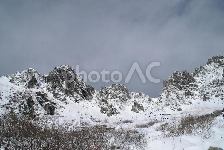  初雪　駒ヶ岳　千畳敷カールから乗越浄土 冬,冬山,景色の写真素材