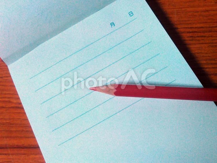 メモと赤鉛筆 メモ,文具,白の写真素材