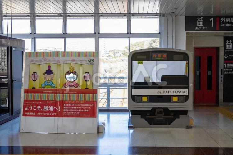 JR外房線勝浦駅構内の顔パネル jr,外房線,鉄道の写真素材