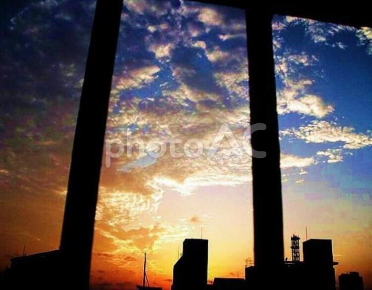 夕暮れ 空,雲,夕暮れの写真素材