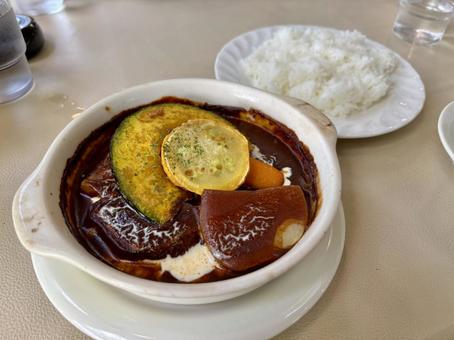 ビーフシチューとライス ビーフシチューとライスの写真