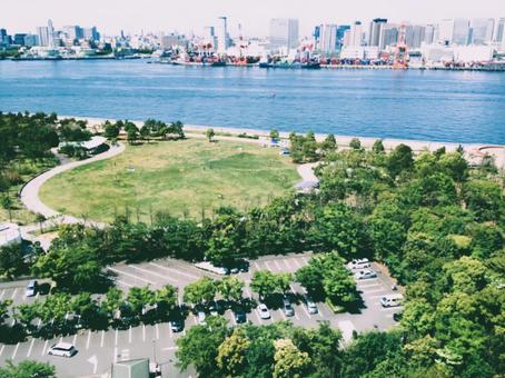 11 overlooking the sea from near Shiokaze Park in Odaiba, JPG