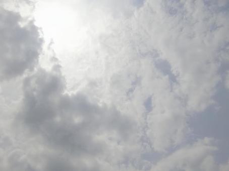 五月の雲-121 五月,青空,空の写真素材