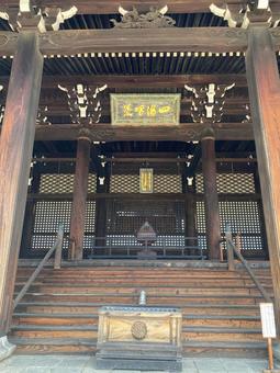 京都・妙顕寺の境内にて 京都・妙顕寺の境内にての写真