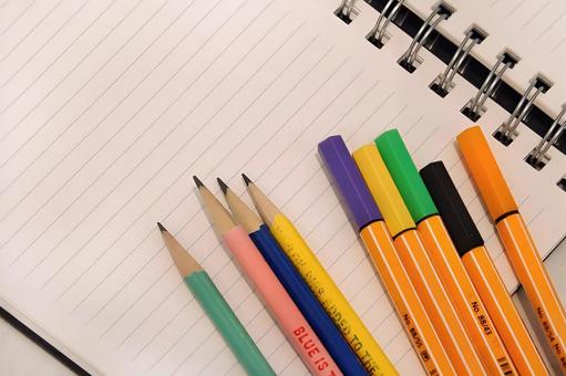 ノート と筆記用具 ノート,勉強,鉛筆の写真素材