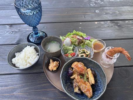 カフェのおしゃれプレート テラス席,カフェ,オシャレの写真素材