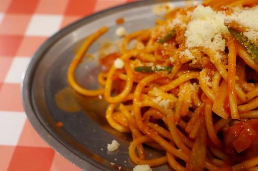 東京新橋のスパゲティ店のナポリタン 東京新橋のスパゲティ店のナポリタン ナポリタン,麺,トマトソースの写真素材
