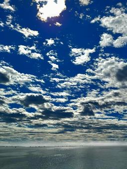 霞ヶ浦に広がる雲 霞ヶ浦,空,雲の写真素材