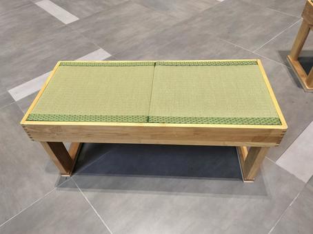 畳の入ったベンチ 畳の入ったベンチ ベンチ,畳,憩いの写真素材