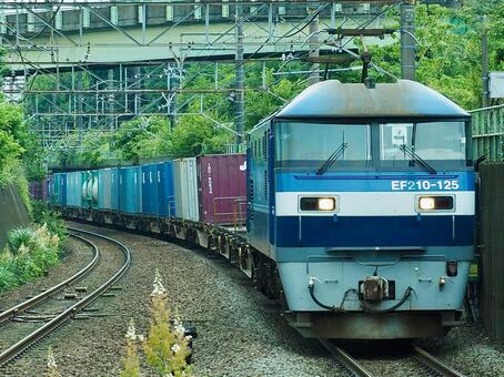 EF210型 武蔵野線貨物列車 北府中駅 ef210,ef210型,ef210ー125の写真素材