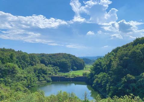 夏の田舎1 夏の田舎1 貯水池,田んぼ,田舎の写真素材
