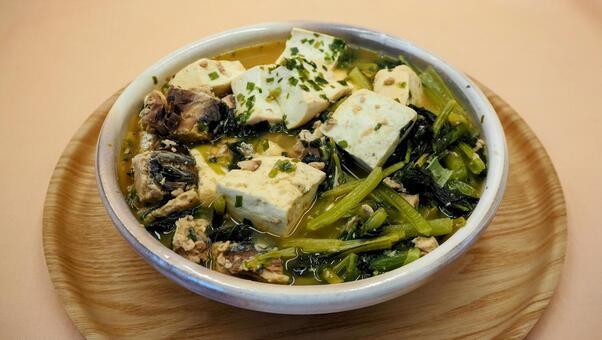 手作り・鯖水煮の肉豆腐風（皿に盛る） 鯖水煮の肉豆腐風,手作り,鯖水煮の写真素材