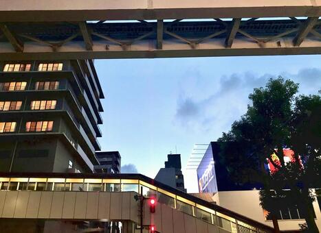 都会の夕暮れに映える街並み 都会,建物,夕暮れの写真素材