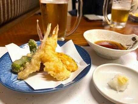 天ぷら 天ぷら 天ぷら,おつまみ,ビールの写真素材