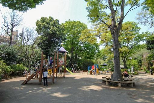 鍋島松濤公園の遊具 鍋島松濤公園の遊具 鍋島松濤公園,公園,渋谷区の写真素材