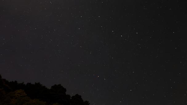 北斗七星の輝きに包まれる夜 北斗七星の輝きに包まれる夜の写真