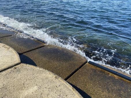 Water's Edge, JPG Water's Edge, JPG