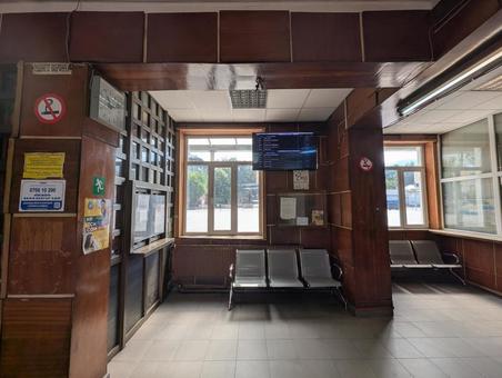 ドュプニッツァ駅 ドュプニッツァ駅 ドュプニッツァ駅,待合室,ドュプニッツァの写真素材