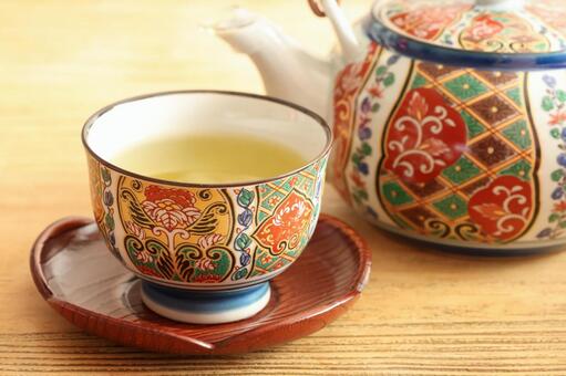 お茶を飲む 緑茶,お茶,湯呑みの写真素材